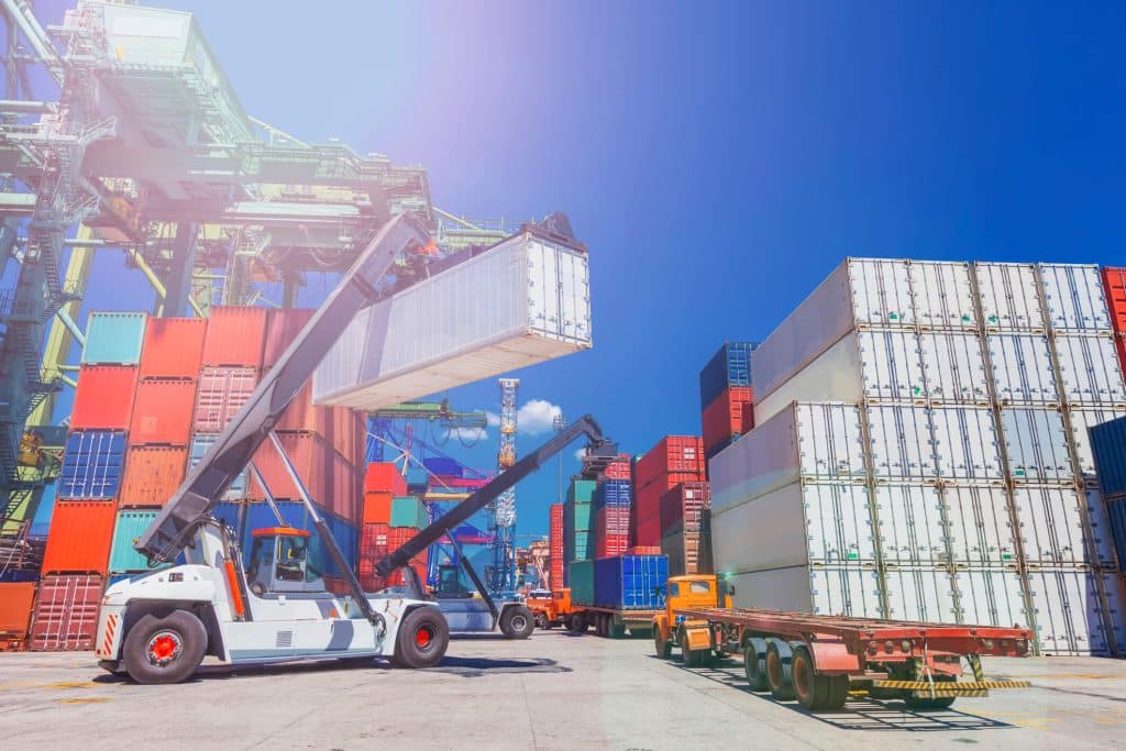 Understand what is international cargo insurance and how it works