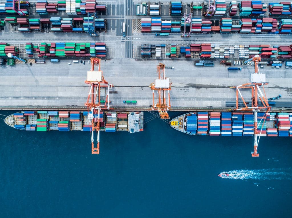 [INFOGRAPHIC] 5 Questions and Answers on Maritime Chartering