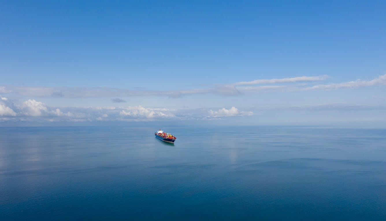 Navio na costa brasileira oferece atividades mais conectadas ao oceano