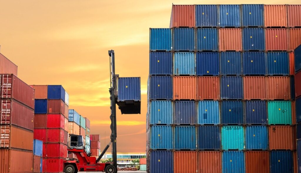 Inspeção de cargas e containers: como funciona a cobrança?