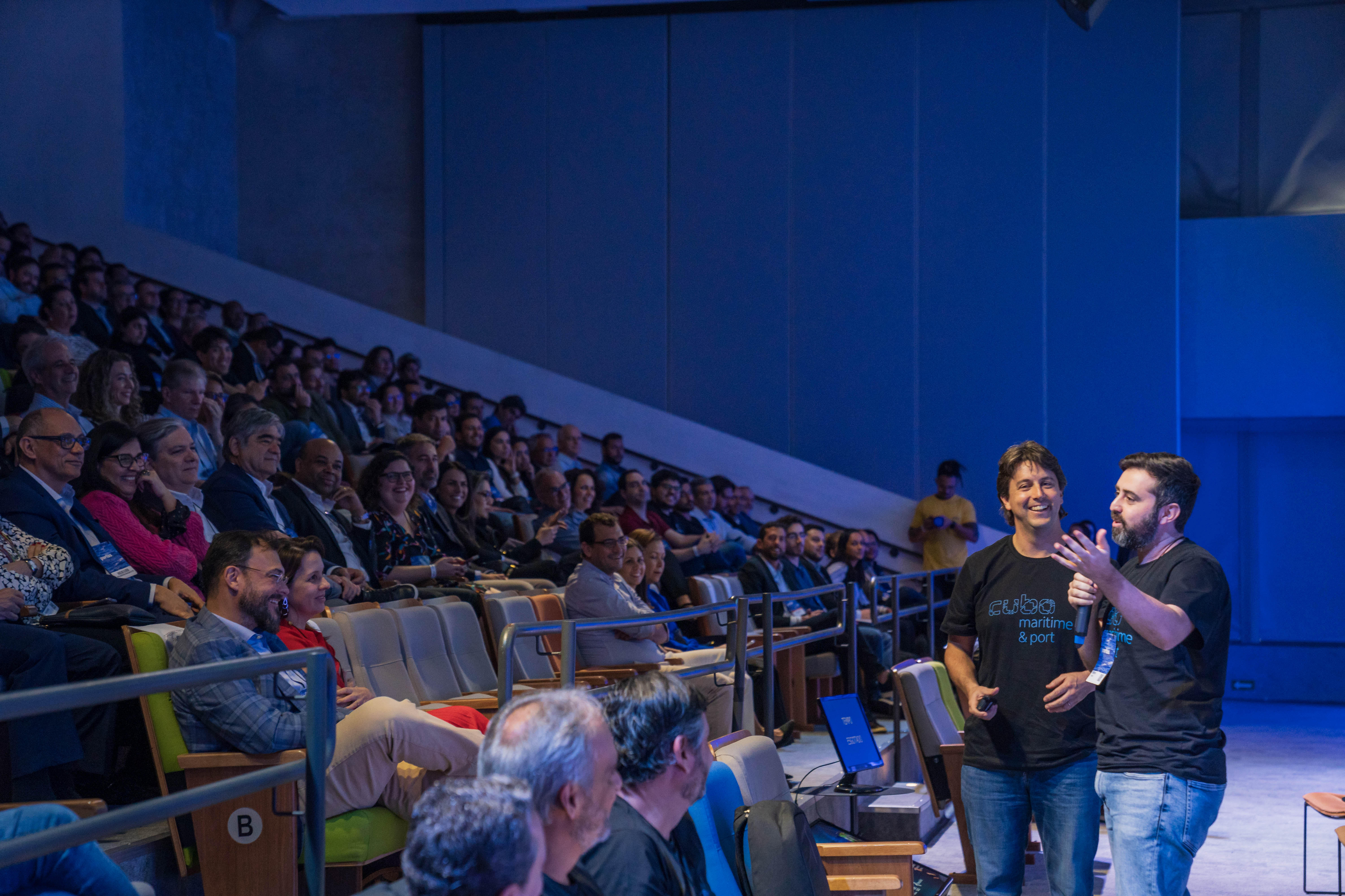 Brazil and Singapore start-up partnership between Cubo Maritime and PIER71
